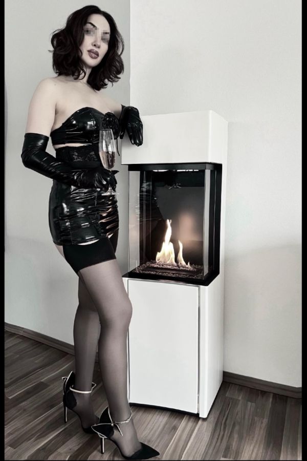 Mistress Dona Mistress Dona