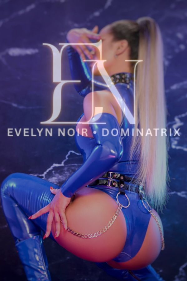 Evelyn Noir - die Pantherin, deren Blick dich jagt, deren Macht dich fesselt