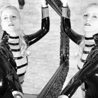 Natascha Nox - abgründig. latex. stilvoll. - Foto Nr. 4